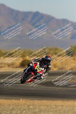 media/Dec-16-2023-CVMA (Sat) [[bb38a358a2]]/Race 11 Amateur Supersport Open/